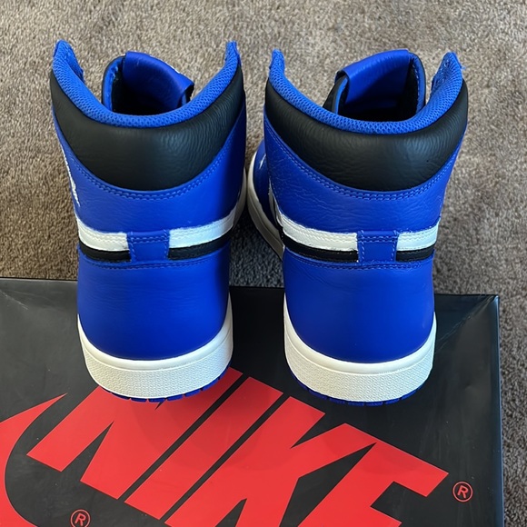 Nike Air Jordan 1 Retro Hyper Royal Custom - Picture 4 of 15
